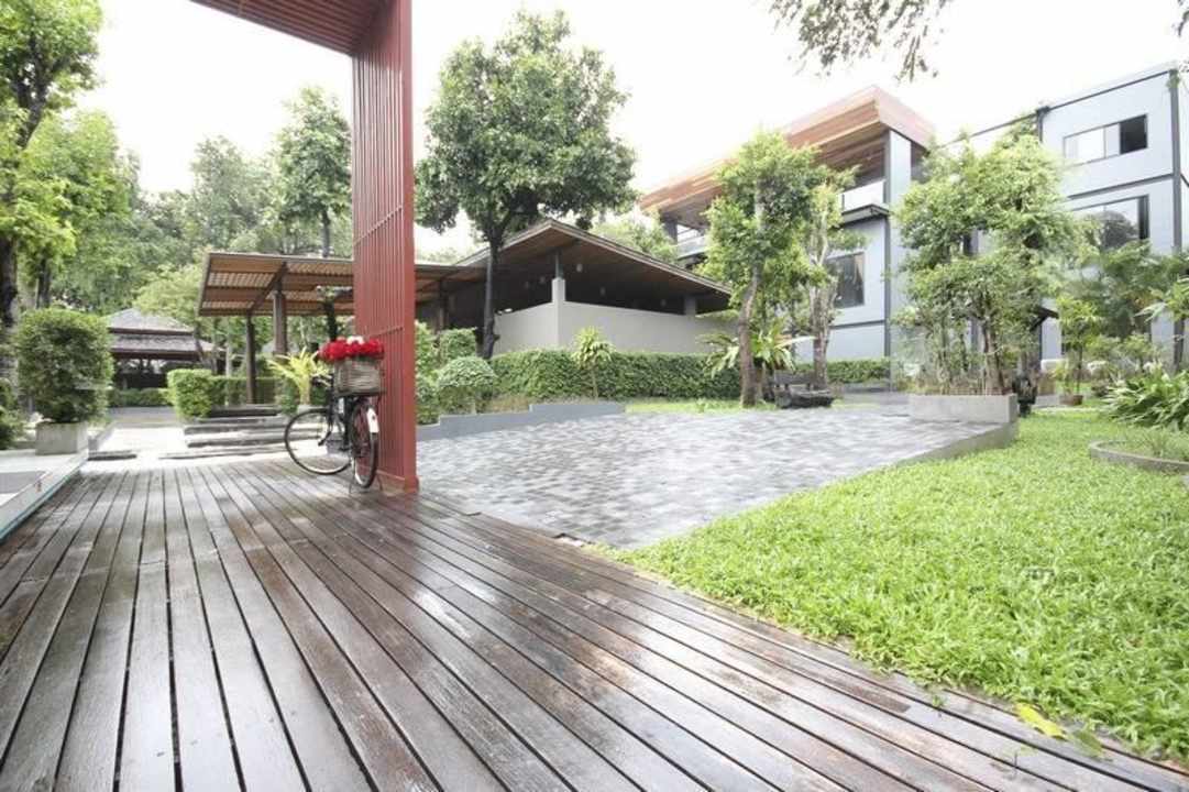 Surrounding  Samed Grandview Resort