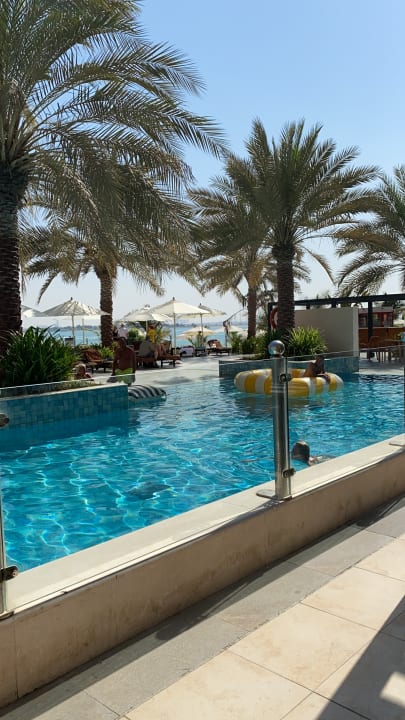 Pool DoubleTree by Hilton Resort & Spa Marjan Island