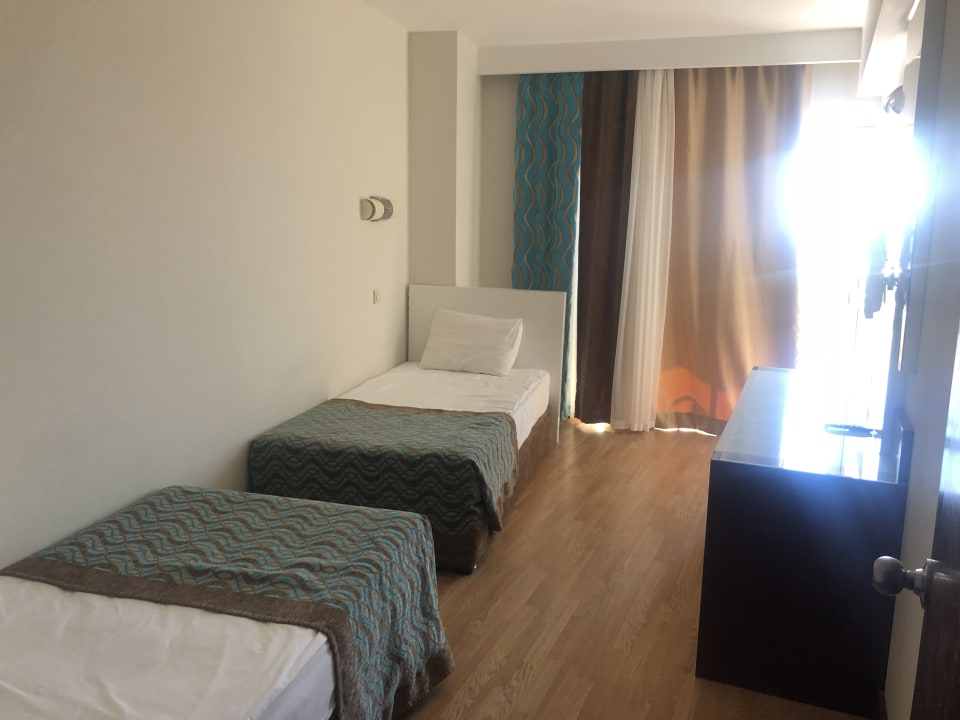 Zimmer Seaden Sea World Resort & Spa