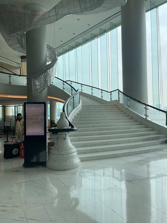 Lobby Harbour Grand Kowloon
