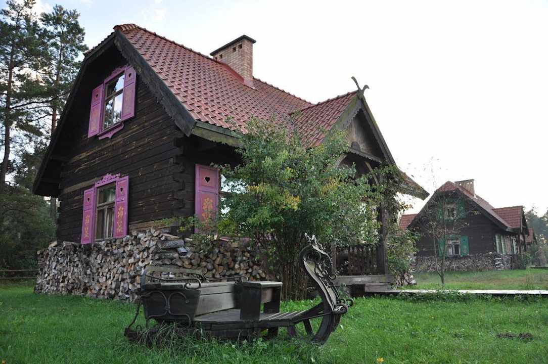 Czworak Dworek nad Łąkami Kiermusy