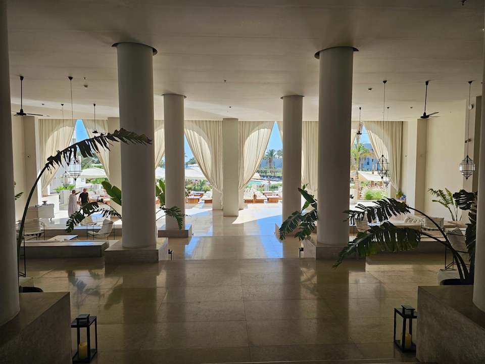 Lobby Serry Beach Resort