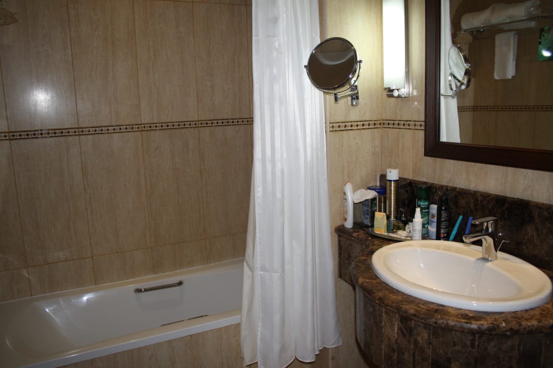 Das Bad Wyndham Garden Salalah Mirbat