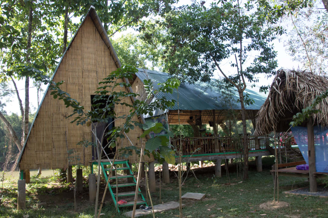 Pokoje i rastauracja Green Bamboo Lodge Resort