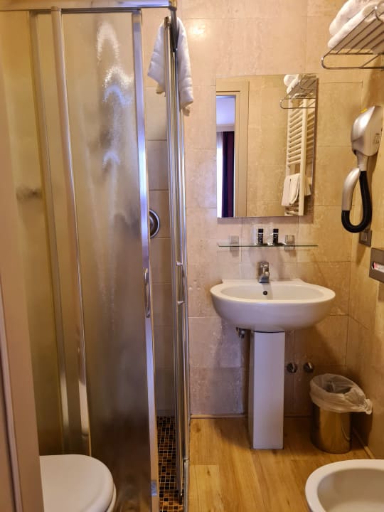 Zimmer Smart Hotel Holiday