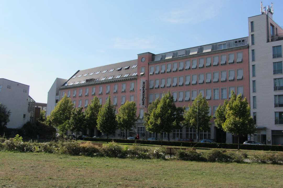 Aussen Mövenpick Hotel Berlin