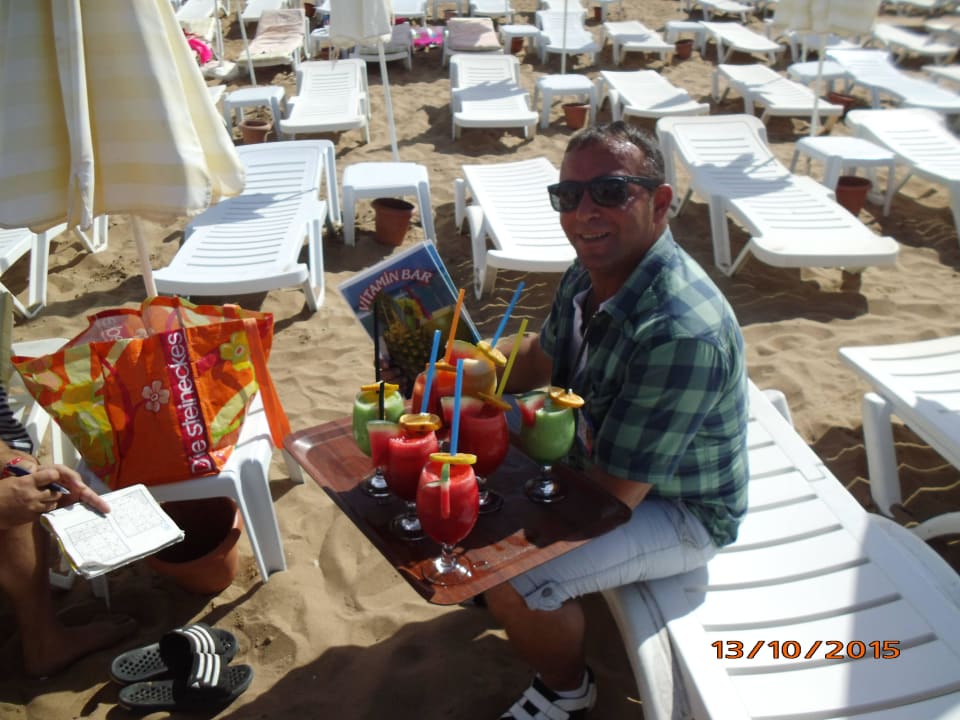Serhan leckerer Fruchtsaft Alaiye Resort & Spa