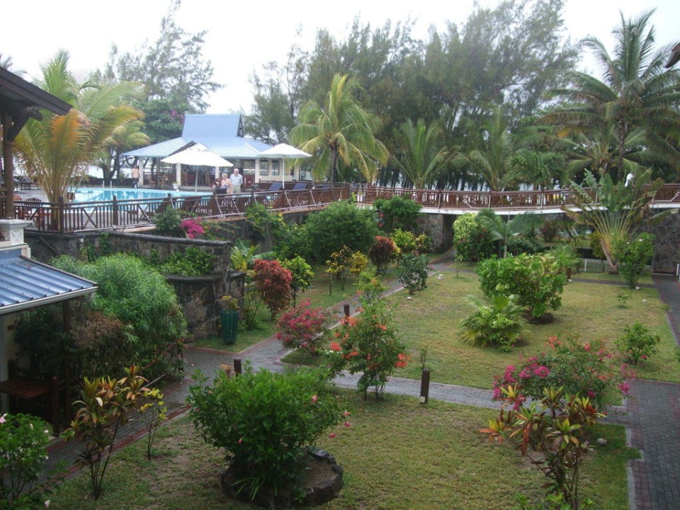 Zimmerausblick Zimmer 22 Le Peninsula Bay Beach Resort & Spa