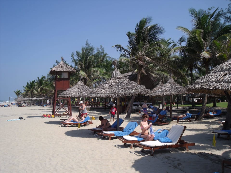 Schöner breiter Strand Palm Garden Beach Resort & Spa