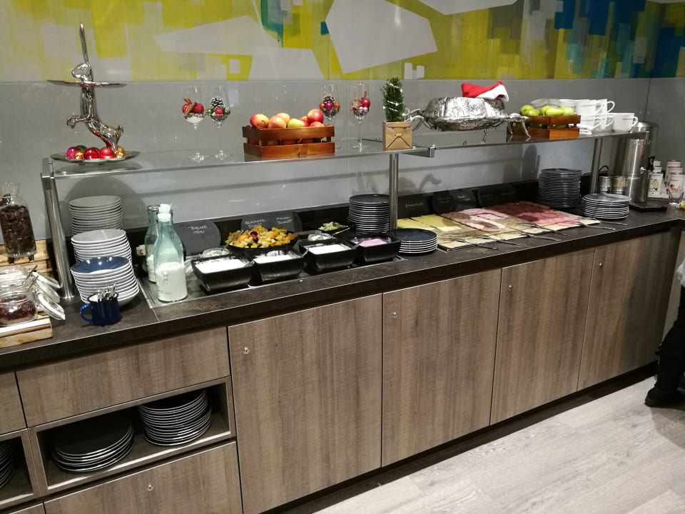 Gastro Holiday Inn - the niu, Welly Kiel