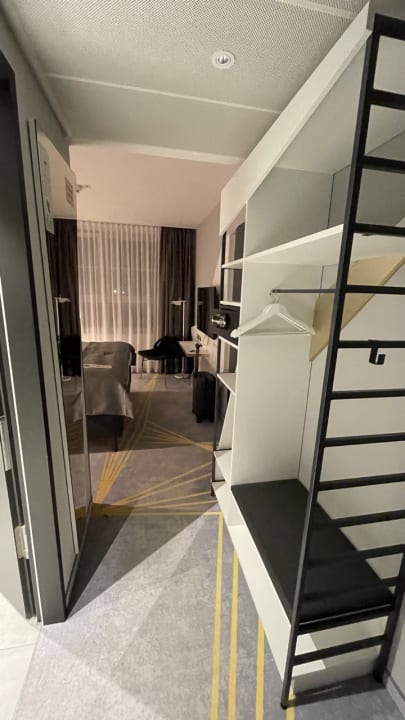 Zimmer Holiday Inn – the niu, Coin Frankfurt Ostend