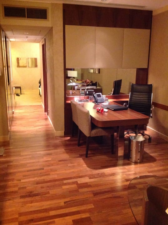 Blick ins Zimmer Hotel InterContinental Al Khobar