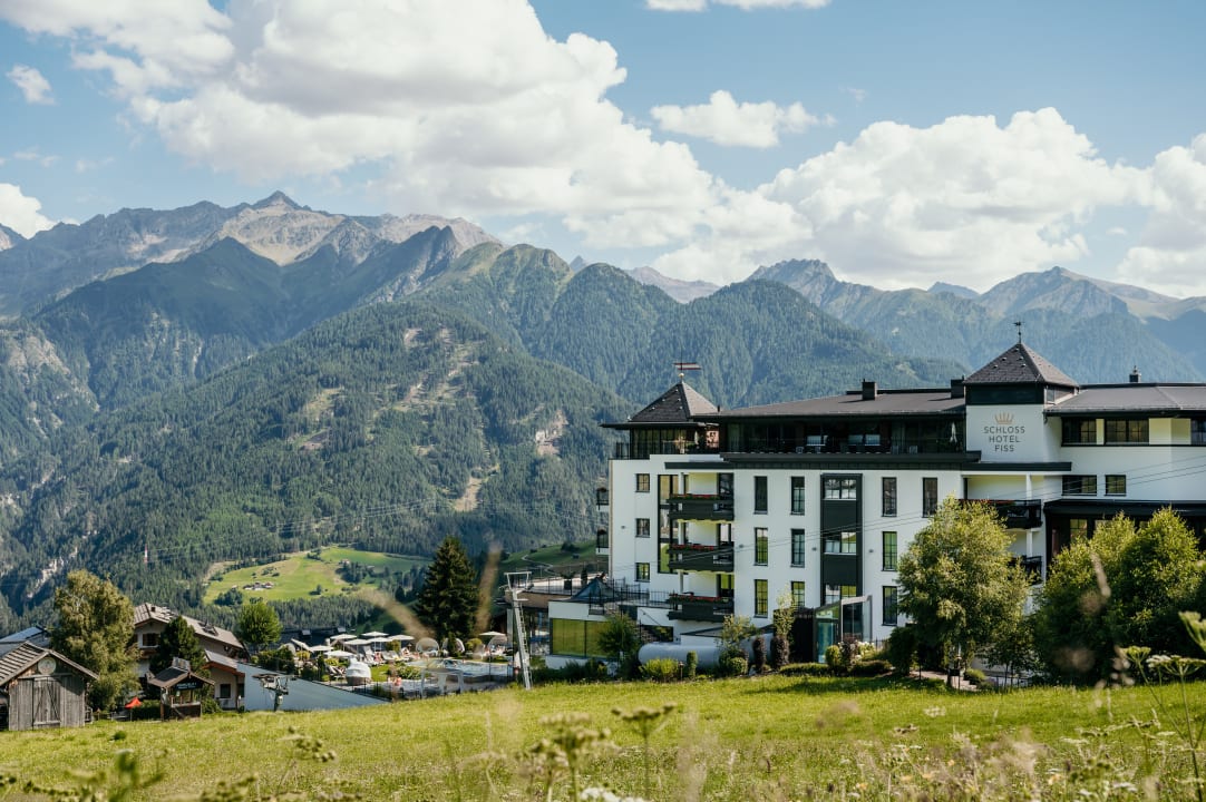 Außenansicht Schlosshotel Fiss