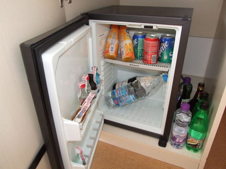 Minibar Zimmer Helena Sands Helena Sands