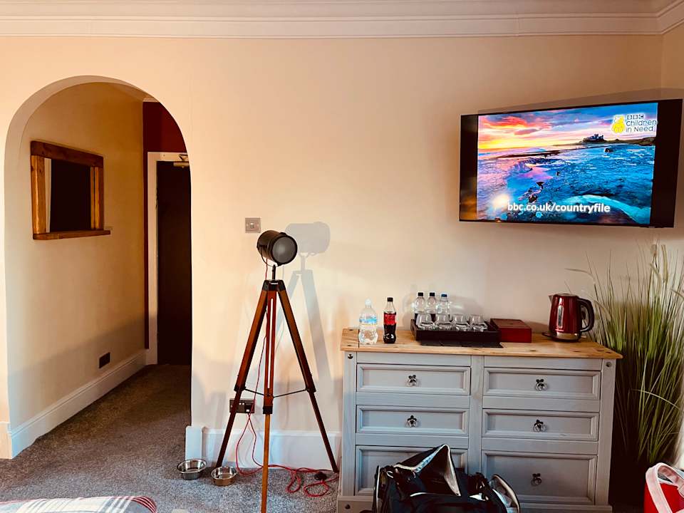 Zimmer Tudor Lodge Hotel