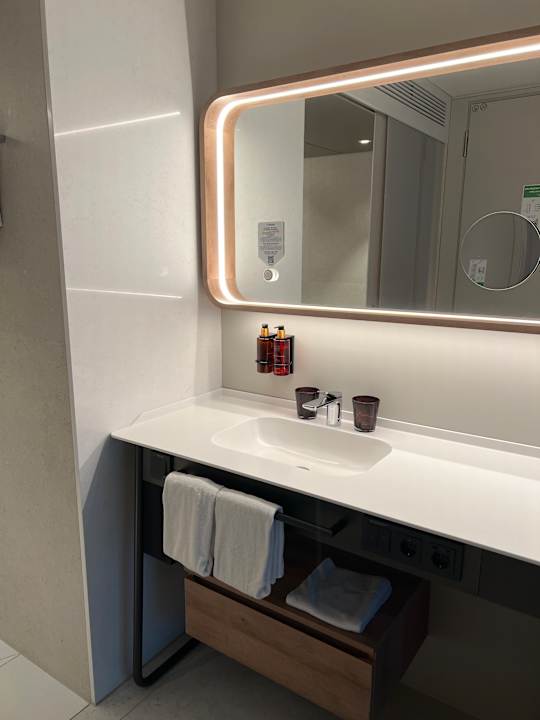 Zimmer b'mine Hotel Frankfurt Airport