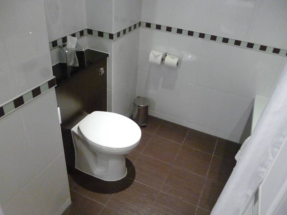 Łazienka Crowne Plaza London - Gatwick Airport