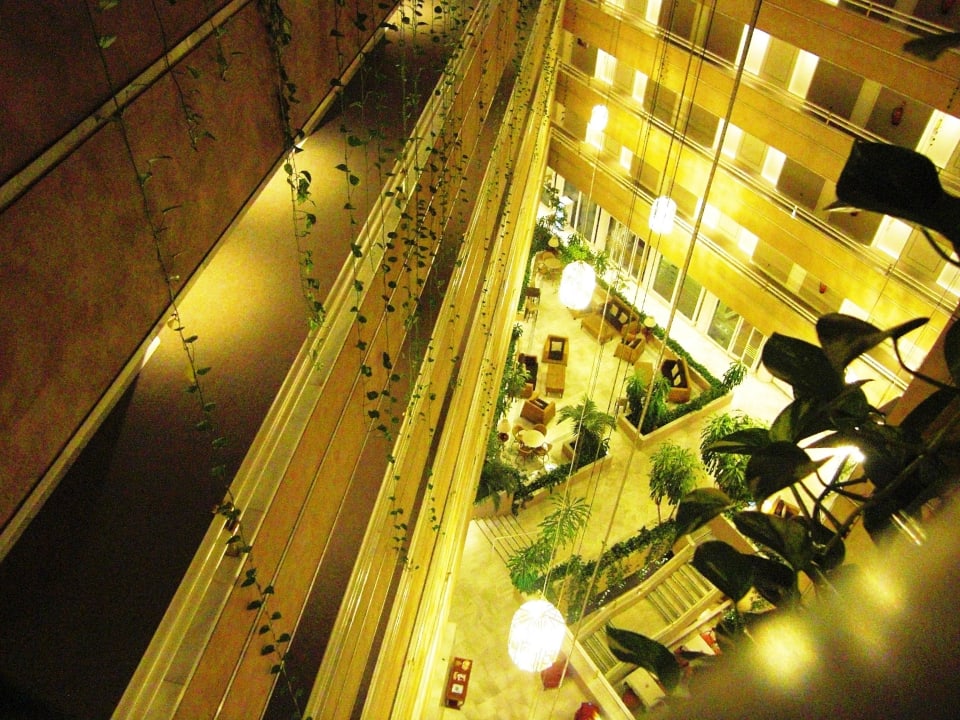 Ein Blick in die Lobby Hotel Granada Center