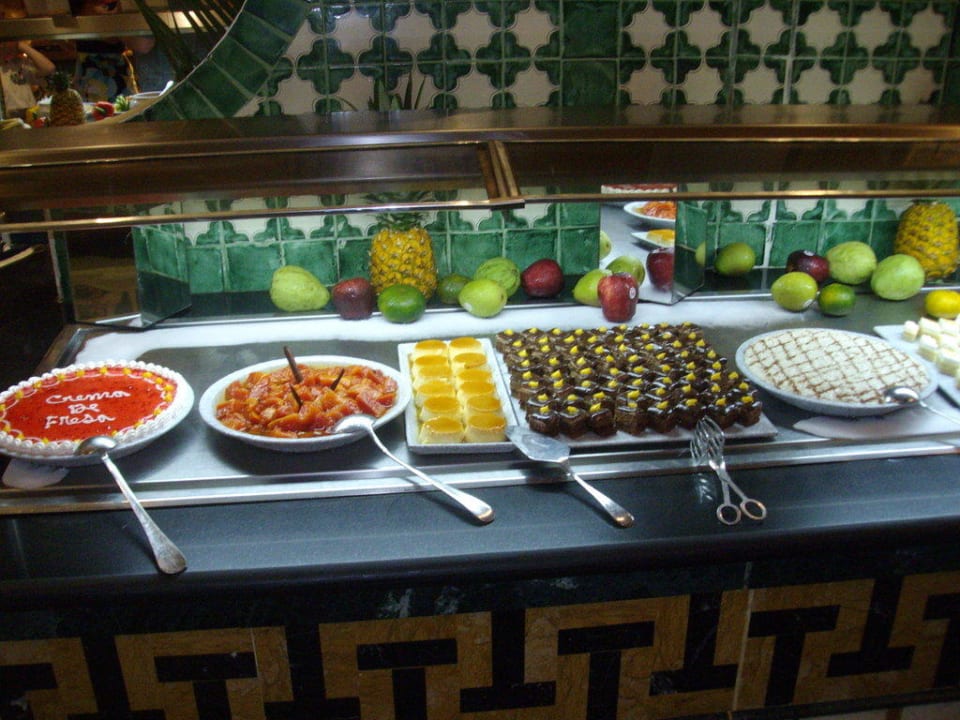 Buffet Iberostar Waves Costa Dorada