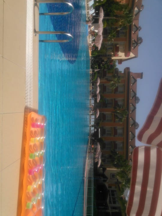  Der Pool Hotel Orfeus Park