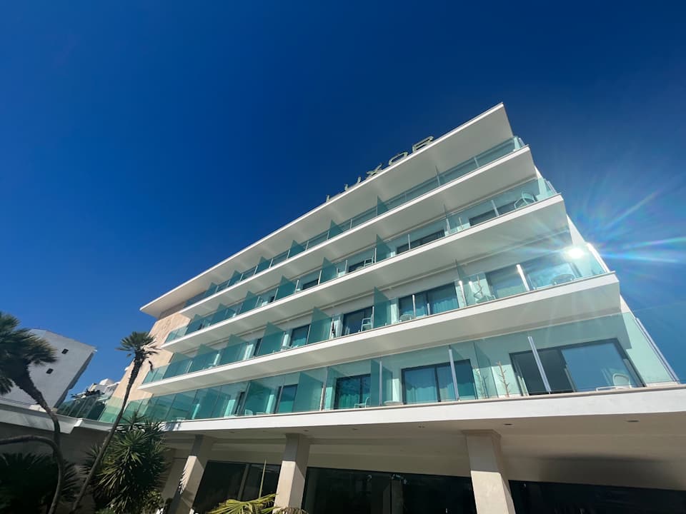 Außenansicht Hotel Luxor