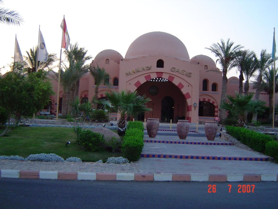 Eingangsbereich zur Hotelanlage Jaz Makadi Oasis Resort