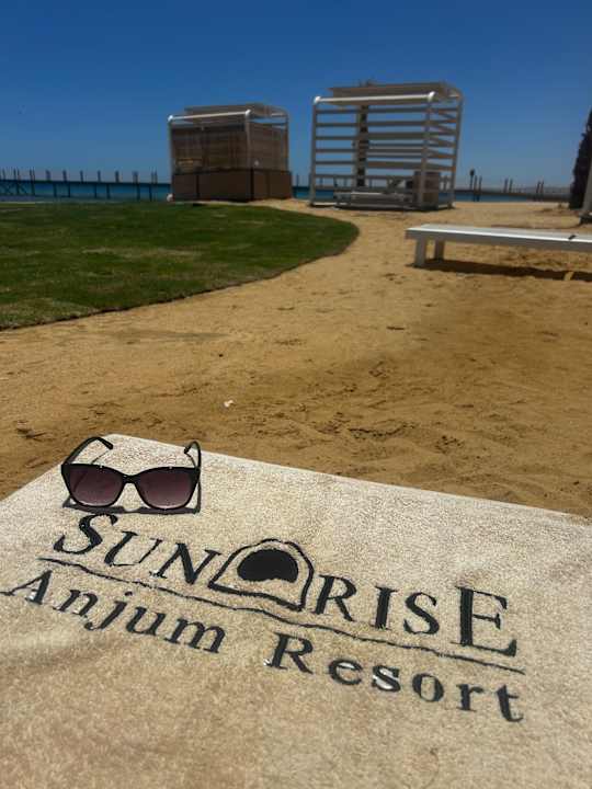 Strand SUNRISE Anjum Resort