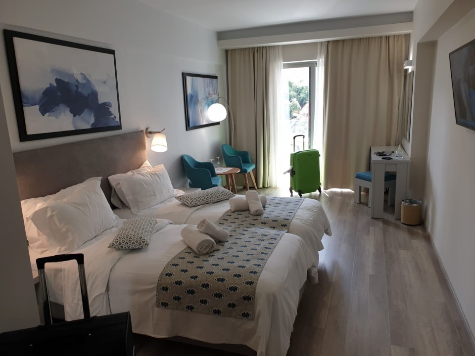 Zimmer Bio Suites Hotel