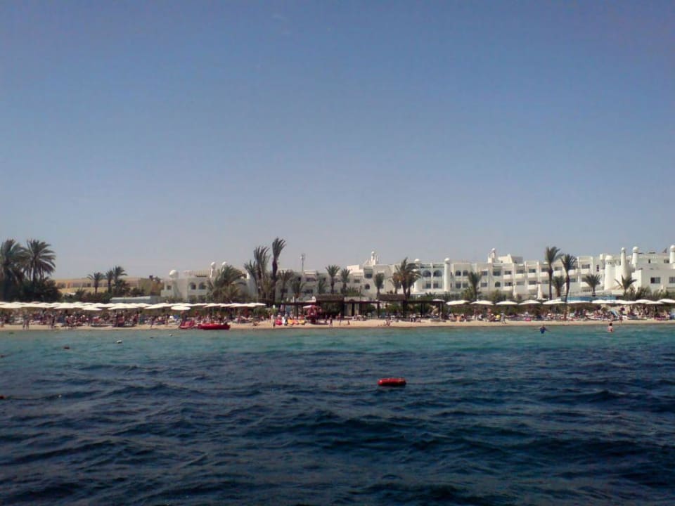 Hotel vom Strand aus Hotel El Mouradi Skanes Beach