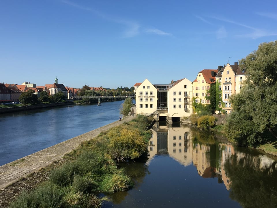 Außenansicht Sorat Insel Hotel Regensburg
