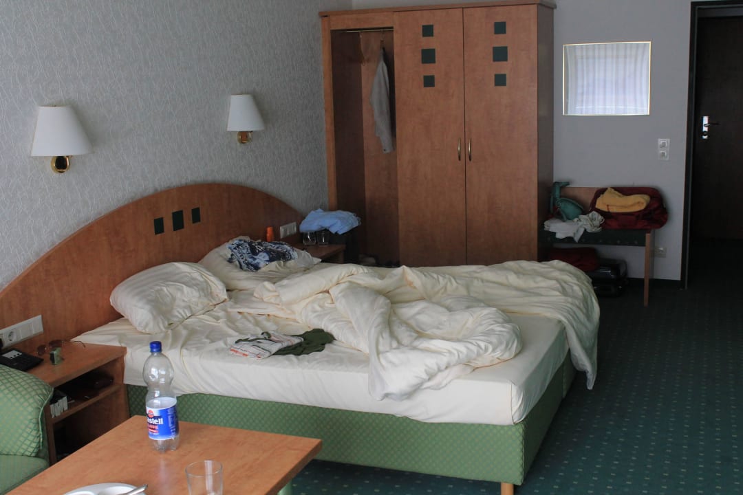 15:30 Uhr und noch kein Zimmerservice Hotel Lochmühle