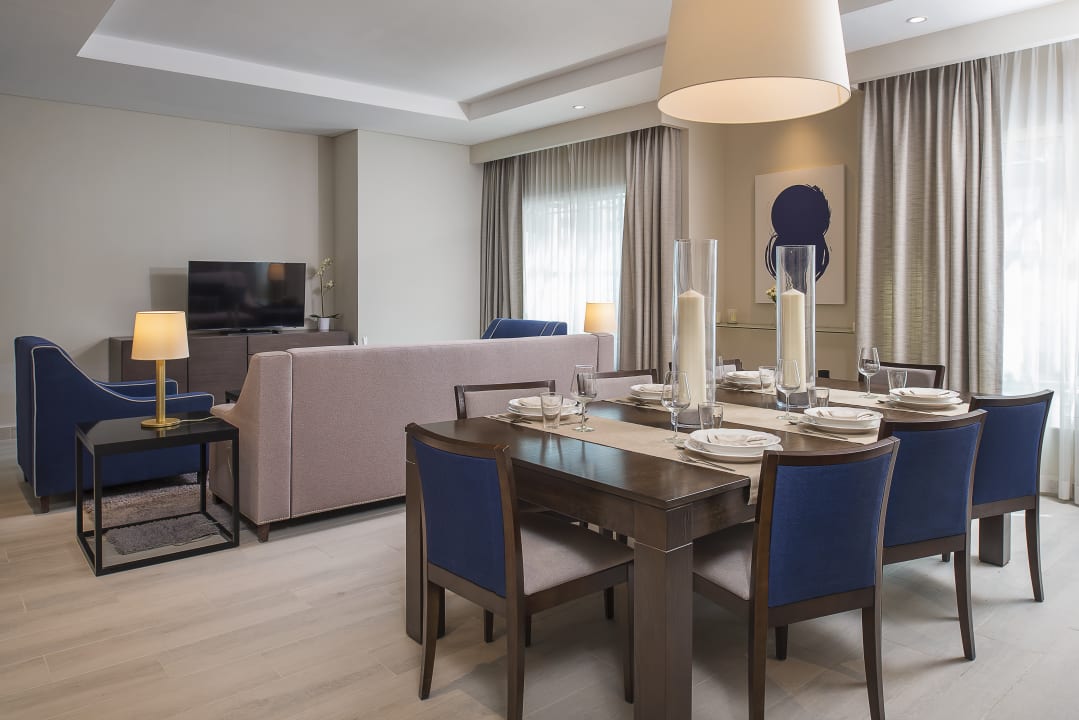 Zimmer Centara West Bay Hotel & Residences Doha