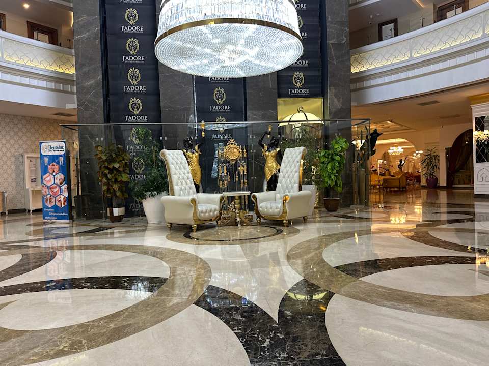 Lobby J'adore Deluxe Hotel & Spa