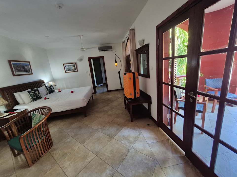 Zimmer Castello Beach Hotel