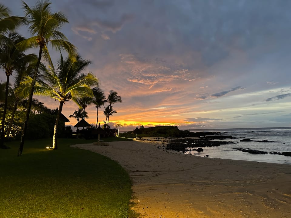 Strand Shanti Maurice Resort & Spa