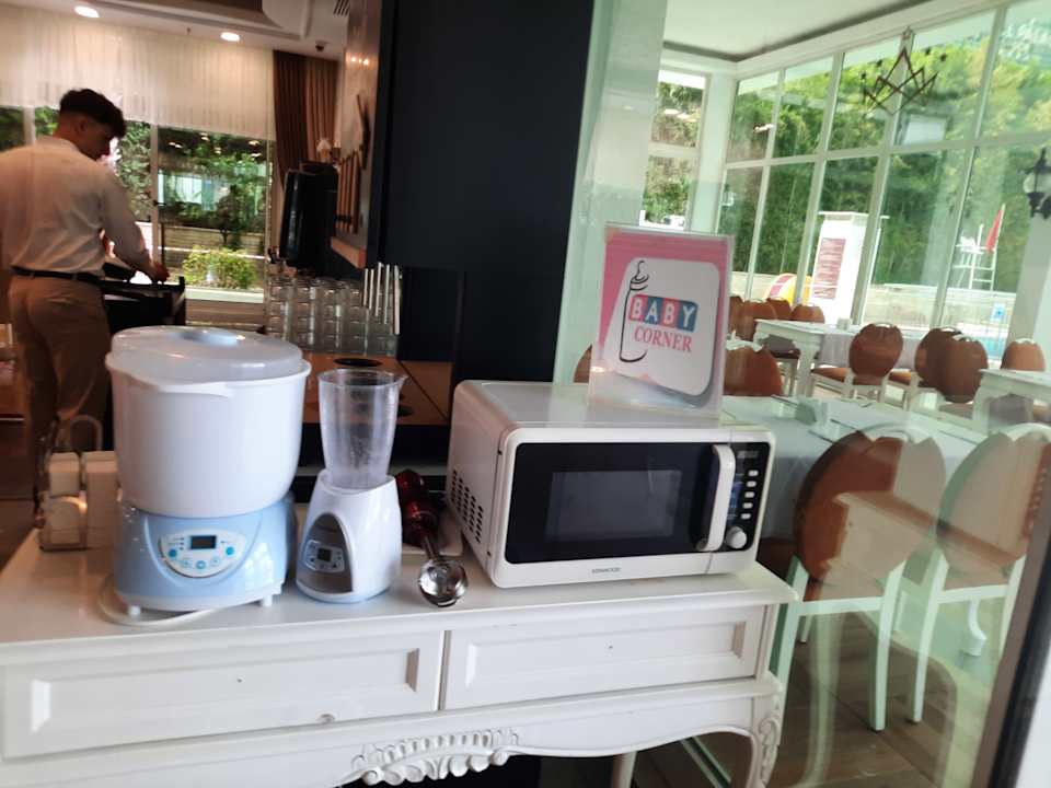 Gastro Side Royal Palace Hotel & Spa