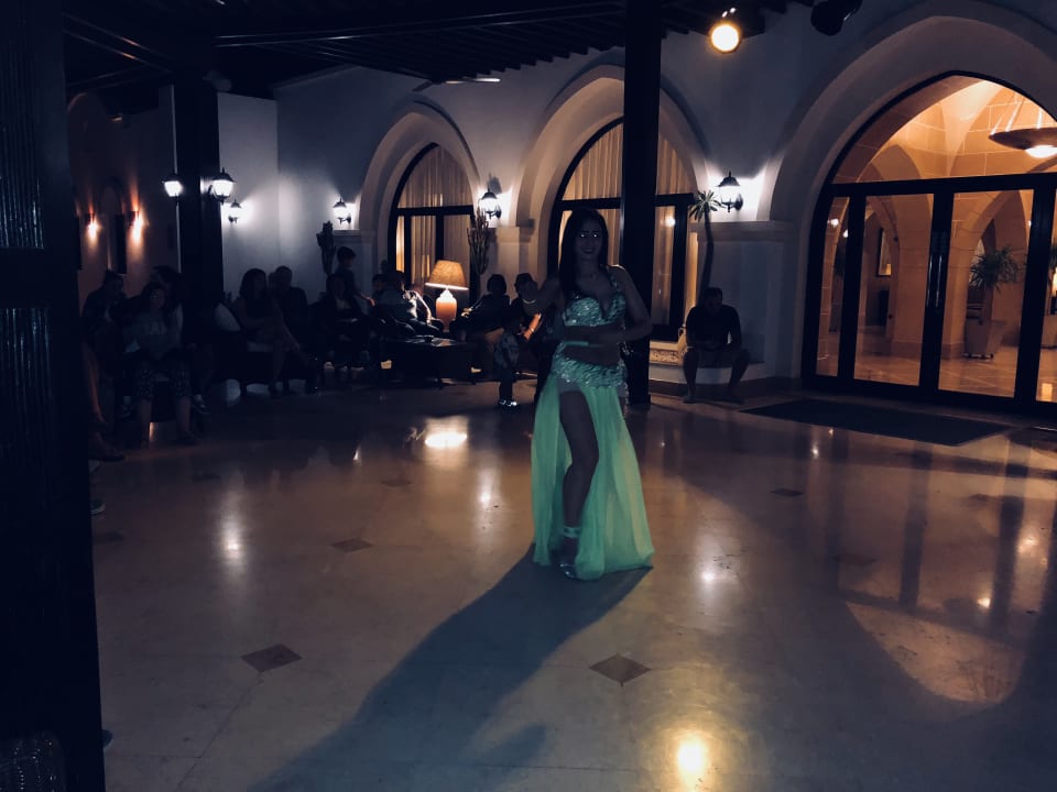 Bauchtänzen  JAZ Dahabeya