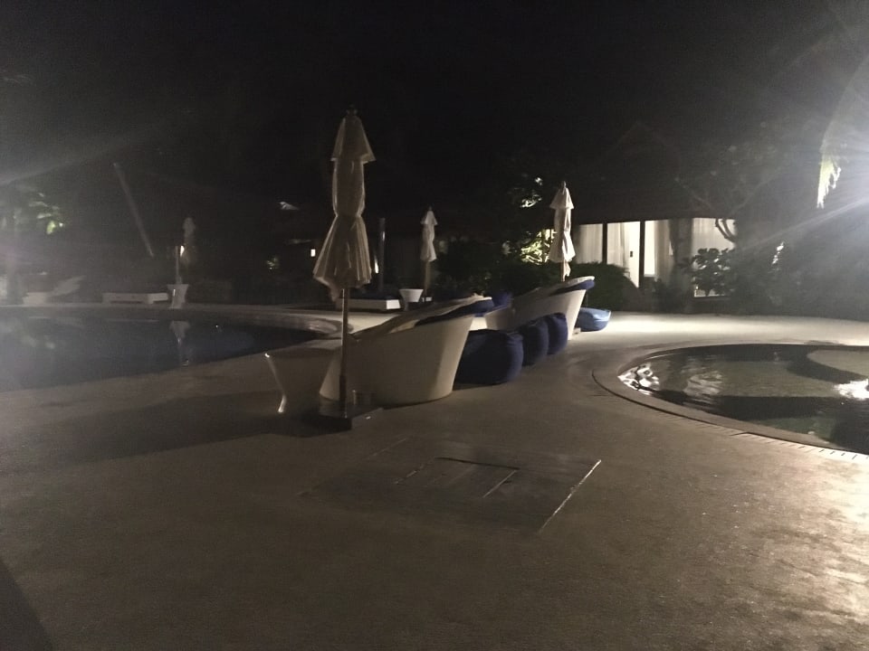 Pool akyra Beach Club Phuket