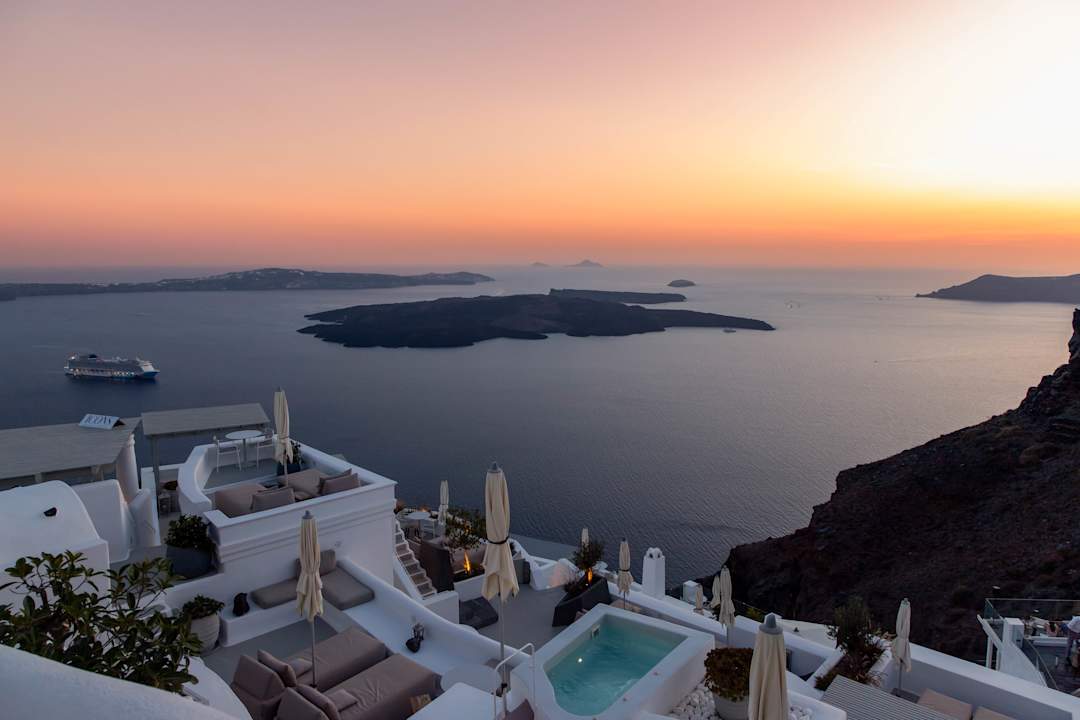 Außenansicht Iconic Santorini, a boutique cave hotel