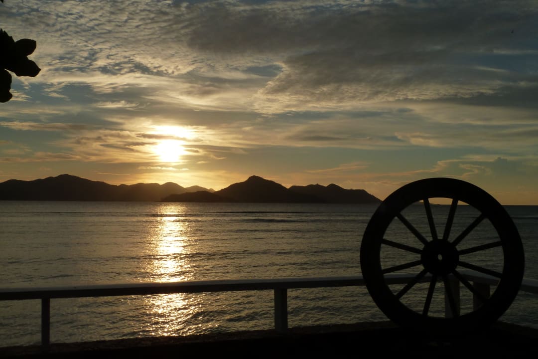 Sonnenuntergang am A La Card Restaurant La Digue Island Lodge