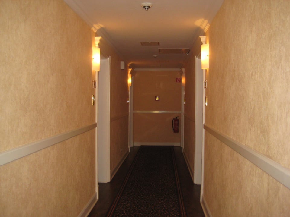 Weg zu den Juniorsuiten Hotel Vier Jahreszeiten Kühlungsborn