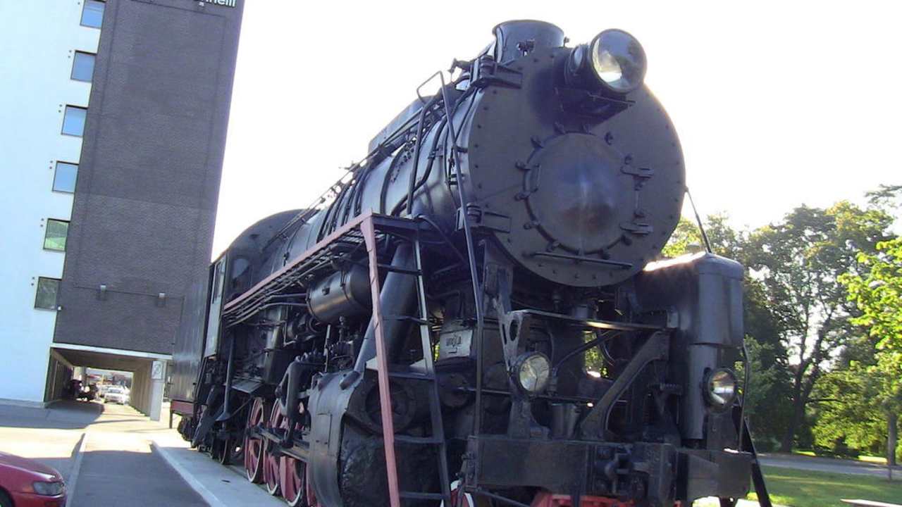 Für Eisenbahnfreunde GO Hotel Shnelli