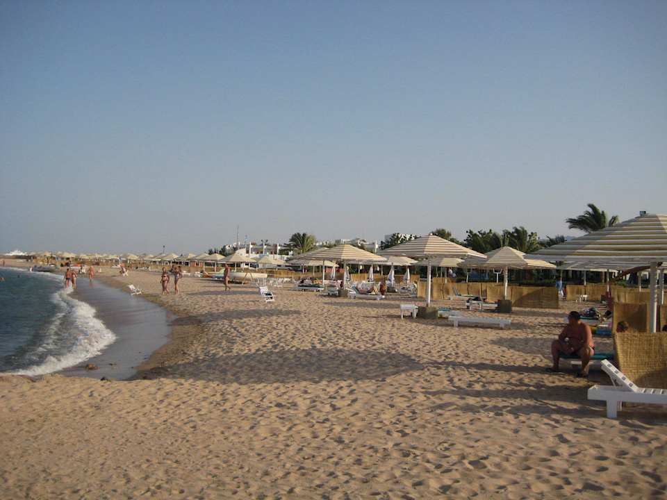 Strand Menaville Safaga