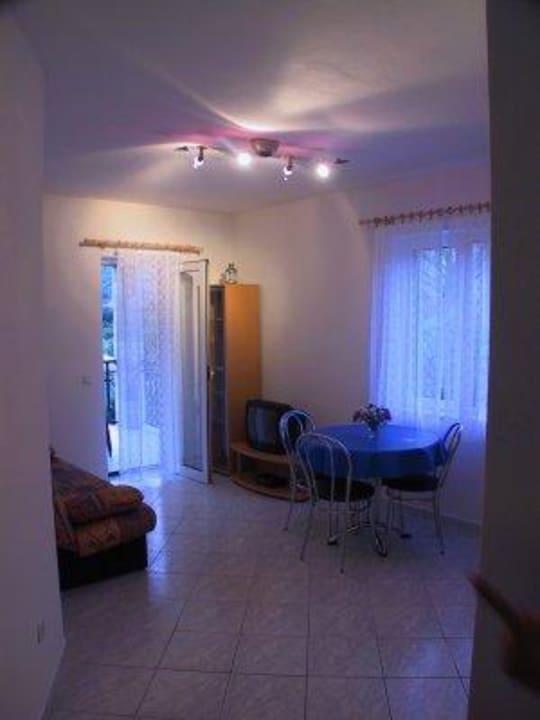Wohnzimmer Apartments Maestral