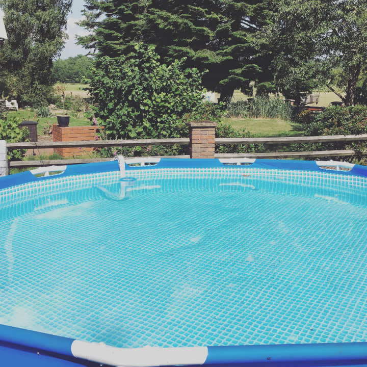 Pool Ferienwohnungen Krusenhoff