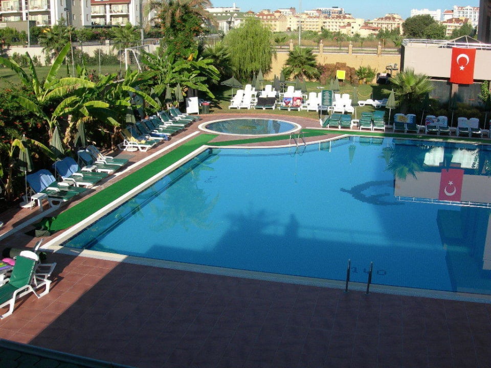 Ruhepool neuer Gebäudetrakt Hane Family Resort