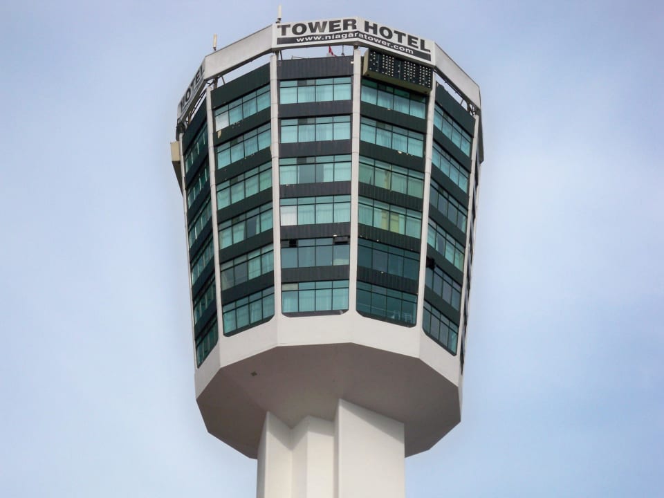 Außenansicht  Tower Hotel at Fallsview