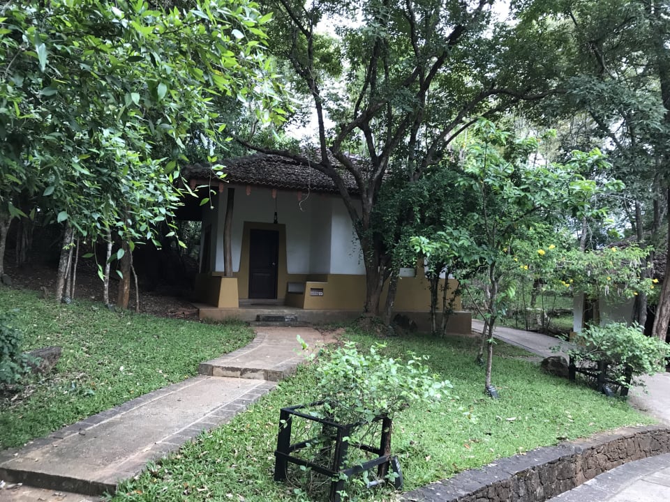 Außenansicht Hotel Amaya Lake