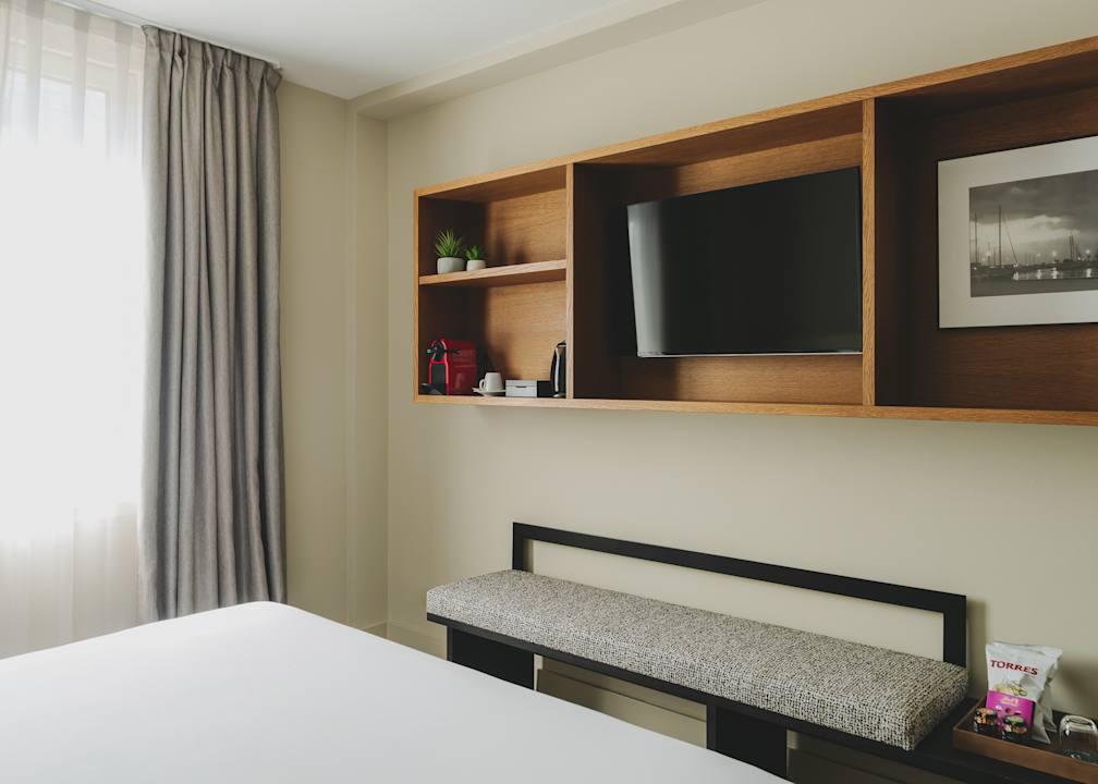 Zimmer Gallery  Hotel