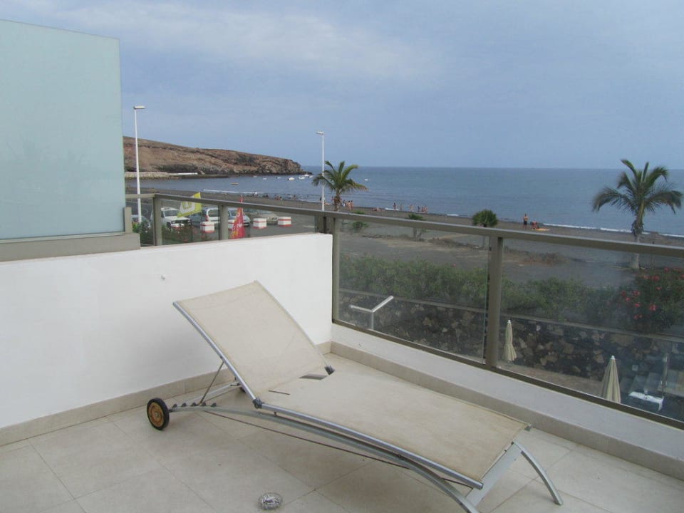 Taras w widokiem na morze R2 Bahía Playa Design Hotel & Spa - Adults Only